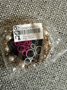 NWT Paparazzi Gold Pearl Stretch Bracelet